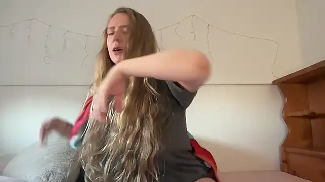 Pattyworld69: διαδικτυακό σόου στην κάμερα
