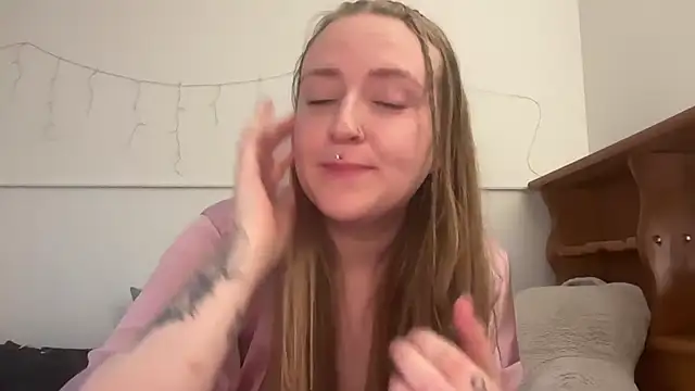Pattyworld69 Show in webcam