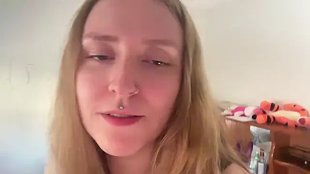 Pattyworld69 现场XXX聊天