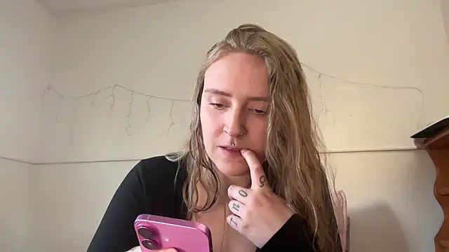 Pattyworld69's Webcam Show