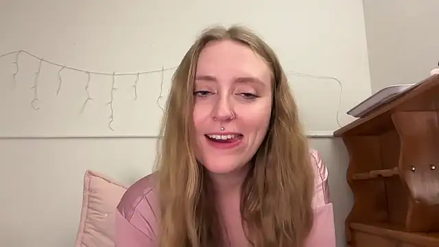 Pattyworld69: διαδικτυακό σόου στην κάμερα