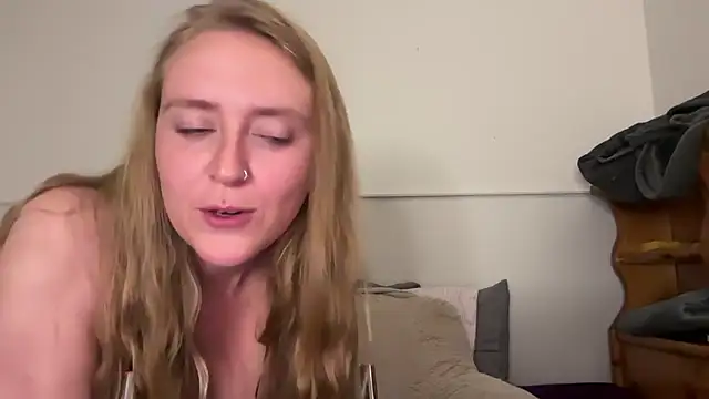 Pattyworld69 Show in webcam