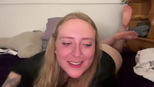 Pattyworld69のライブXXXチャット