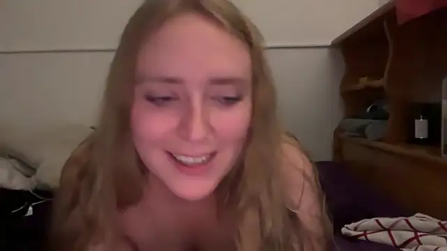 Pattyworld69 Show in webcam