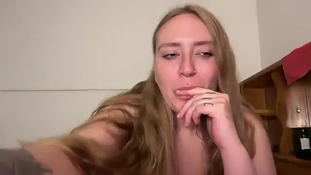 Pattyworld69's Webcam Show