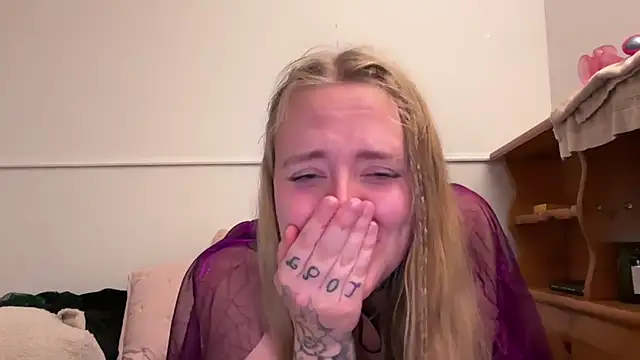 Pattyworld69 Pertunjukan Webcam
