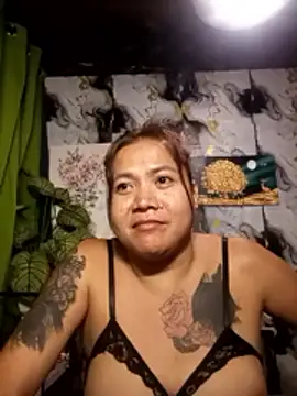 Show modela NasttyMaria na web-kameri