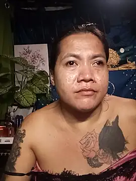 TabooSHOWgirl18 Show in webcam