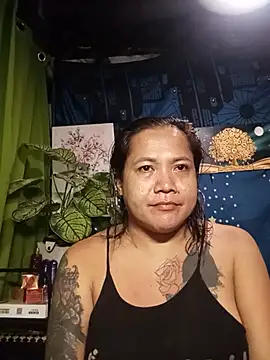 TabooSHOWgirl18 Show Webcam