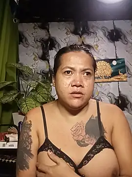 TabooSHOWgirl18 Pertunjukan Webcam