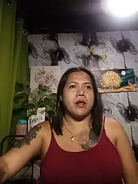 TabooSHOWgirl18 Show in webcam