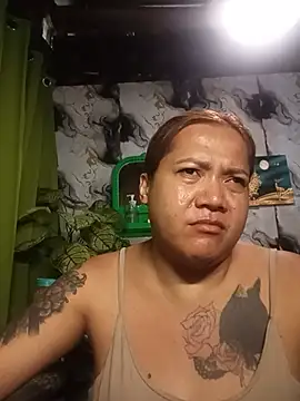 TabooSHOWgirl18 Pertunjukan Webcam