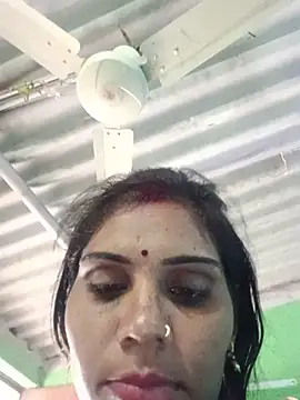 Munmun_7 Show in webcam