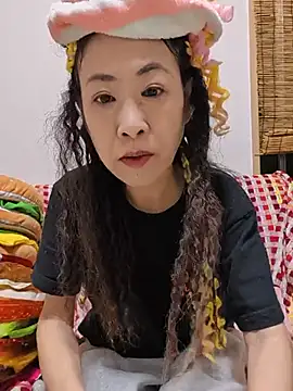 แชท XXX สดของ jyuse000ryuse