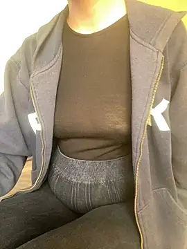 KittieCreme Show in webcam