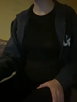 KittieCreme's Live XXX Chat