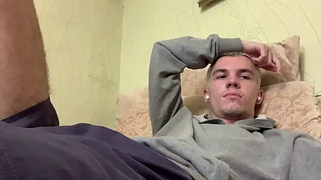 Jeremy1Scott Adlı Modelin Web Kamerası Şovu