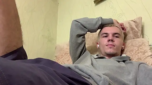 Jeremy1Scott Show in webcam