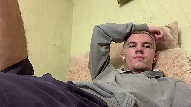 Jeremy1Scott Show in webcam