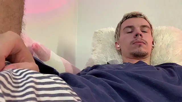 Jeremy1Scottのウェブカメラショー