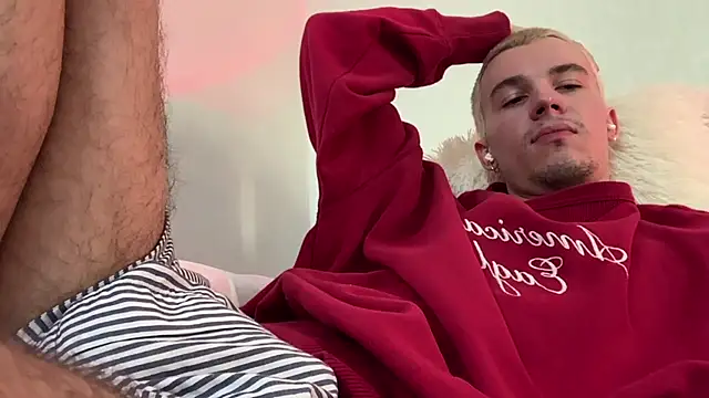 Jeremy1Scott 在線直播表演