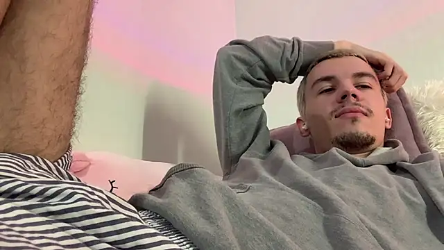 Jeremy1Scottのウェブカメラショー