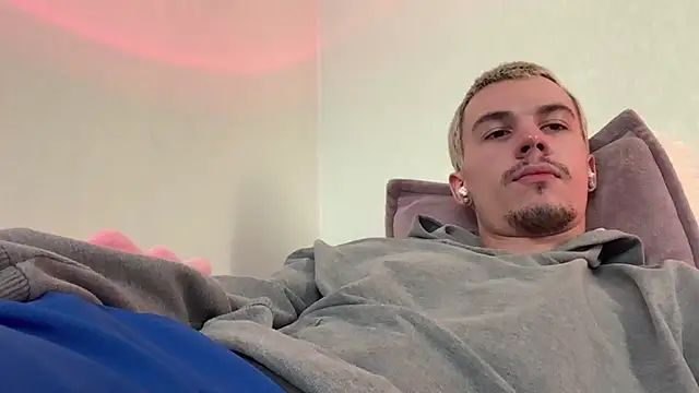 Jeremy1Scott Webcam show