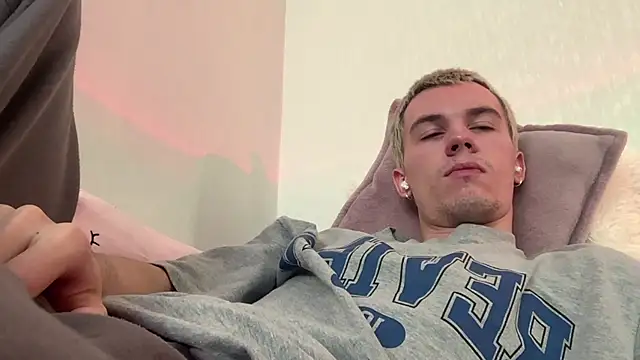 Jeremy1Scott 网络视讯表演