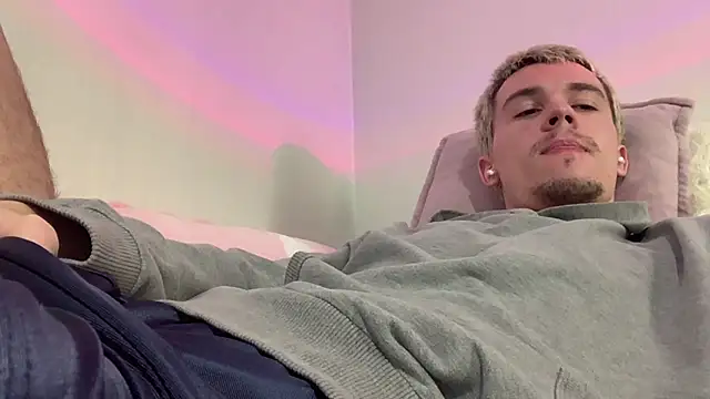 Jeremy1Scott 网络视讯表演