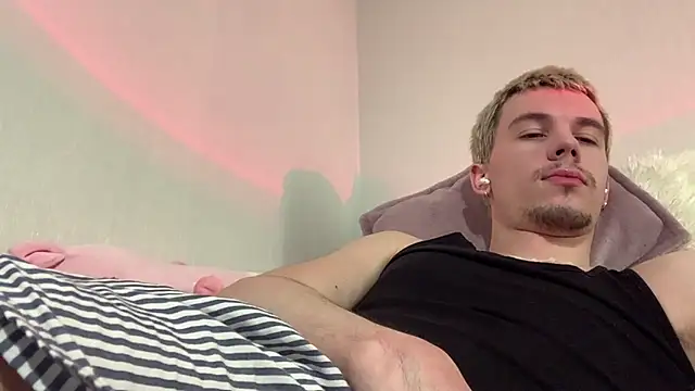 Pokazy przed kamerką – Jeremy1Scott