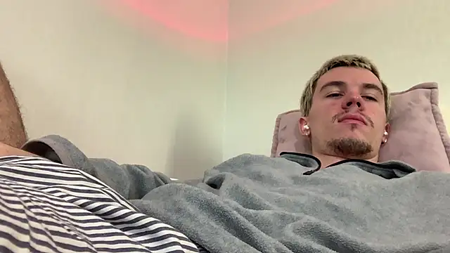 Jeremy1Scott Webcam show