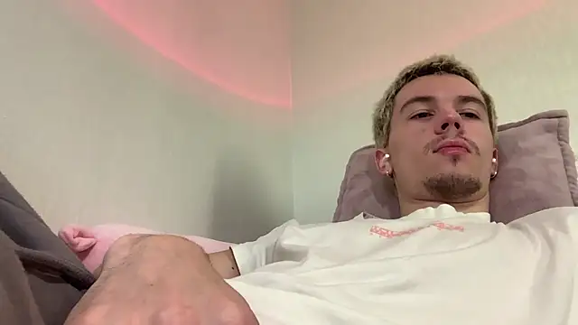 Jeremy1Scott 网络视讯表演