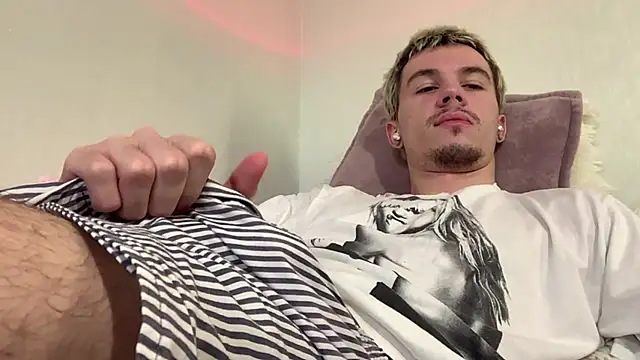 Jeremy1Scottのウェブカメラショー