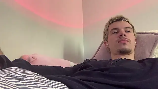 Jeremy1Scott Show in webcam