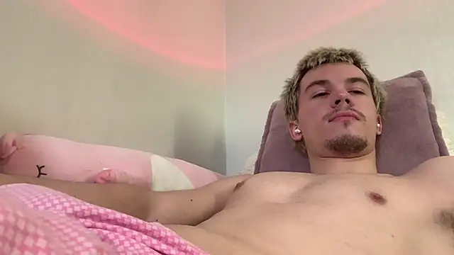 Jeremy1Scott Show in webcam