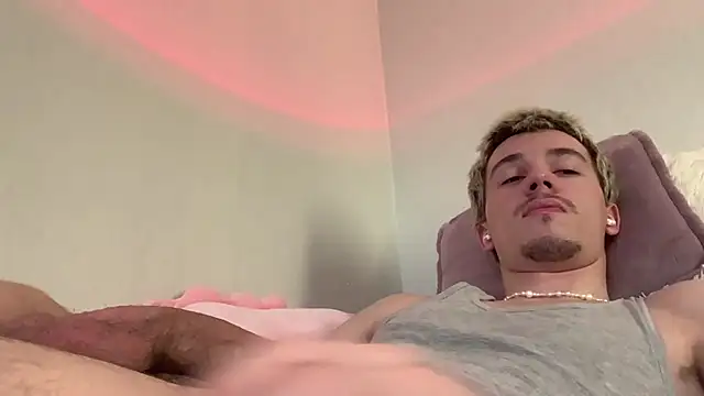 Jeremy1Scott 在線直播表演