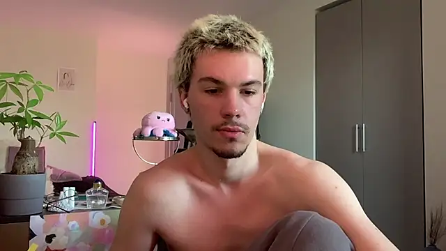 Jeremy1Scottのウェブカメラショー