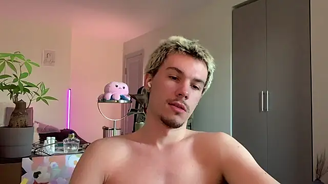 Jeremy1Scott 网络视讯表演