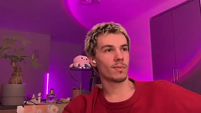 Jeremy1Scott Show in webcam
