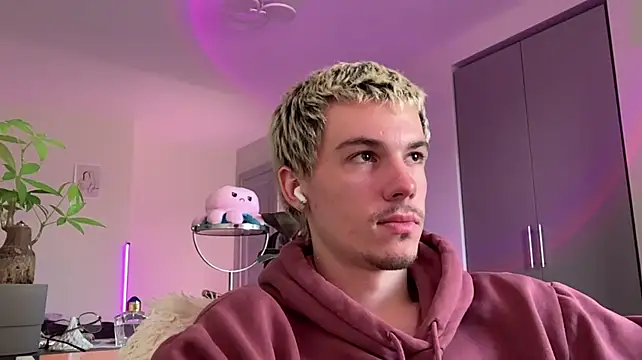 Jeremy1Scott Webcamshow