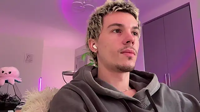 Jeremy1Scottのウェブカメラショー