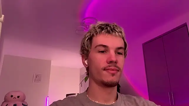 Jeremy1Scott: вебкам-шоу