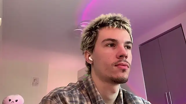 Jeremy1Scott Webcamshow