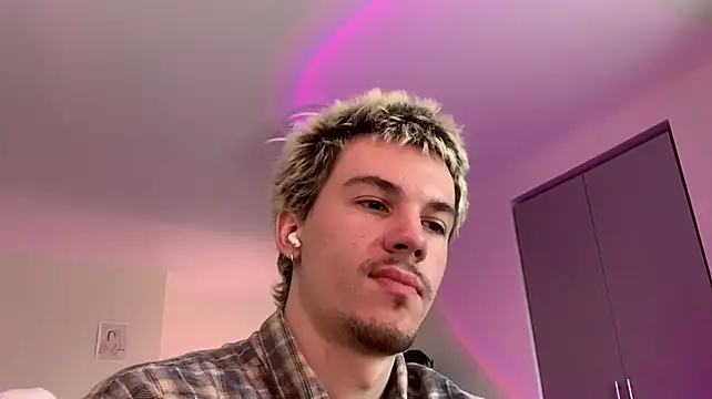 Jeremy1Scott Webcam show