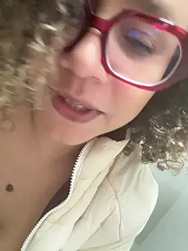 Chatroom XXX en direct de Teachersexy4