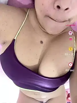 Sexyteacher- Adlı Modelin Canlı XXX Sohbeti