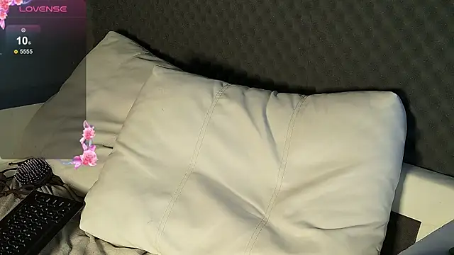 Živá chatovací místnost Fluffy_Cloude