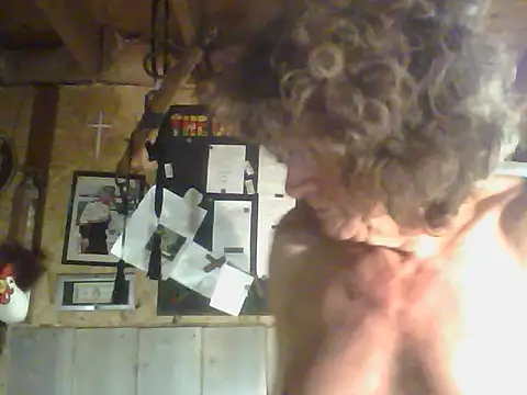 OldManOnline Show in webcam
