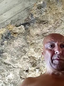 Cucco25 webcam show