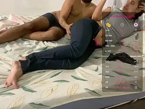 Sexicouple05 live XXX chat